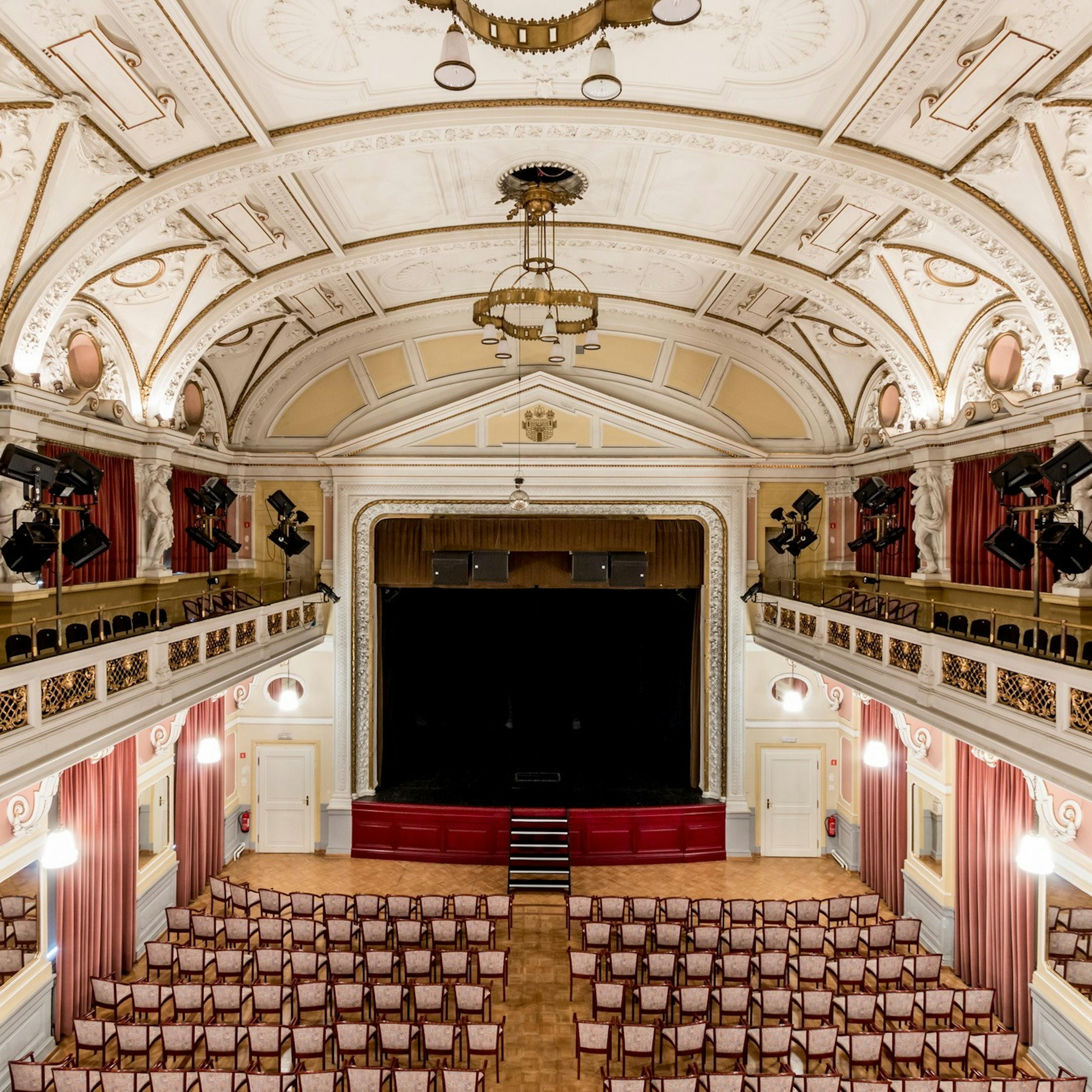General Maister Hall